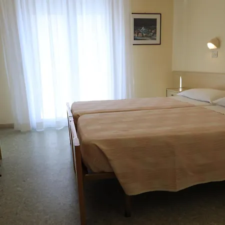 Soave Hotel 2*